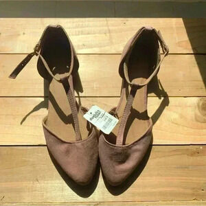 NWT Charlotte Russe brown pointed toe flats